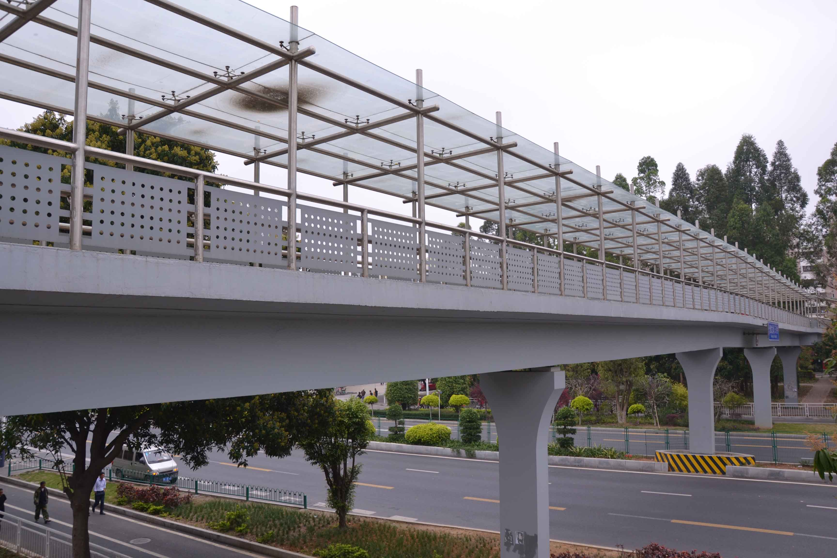 龙岗回龙埔人行天桥工程3.jpg