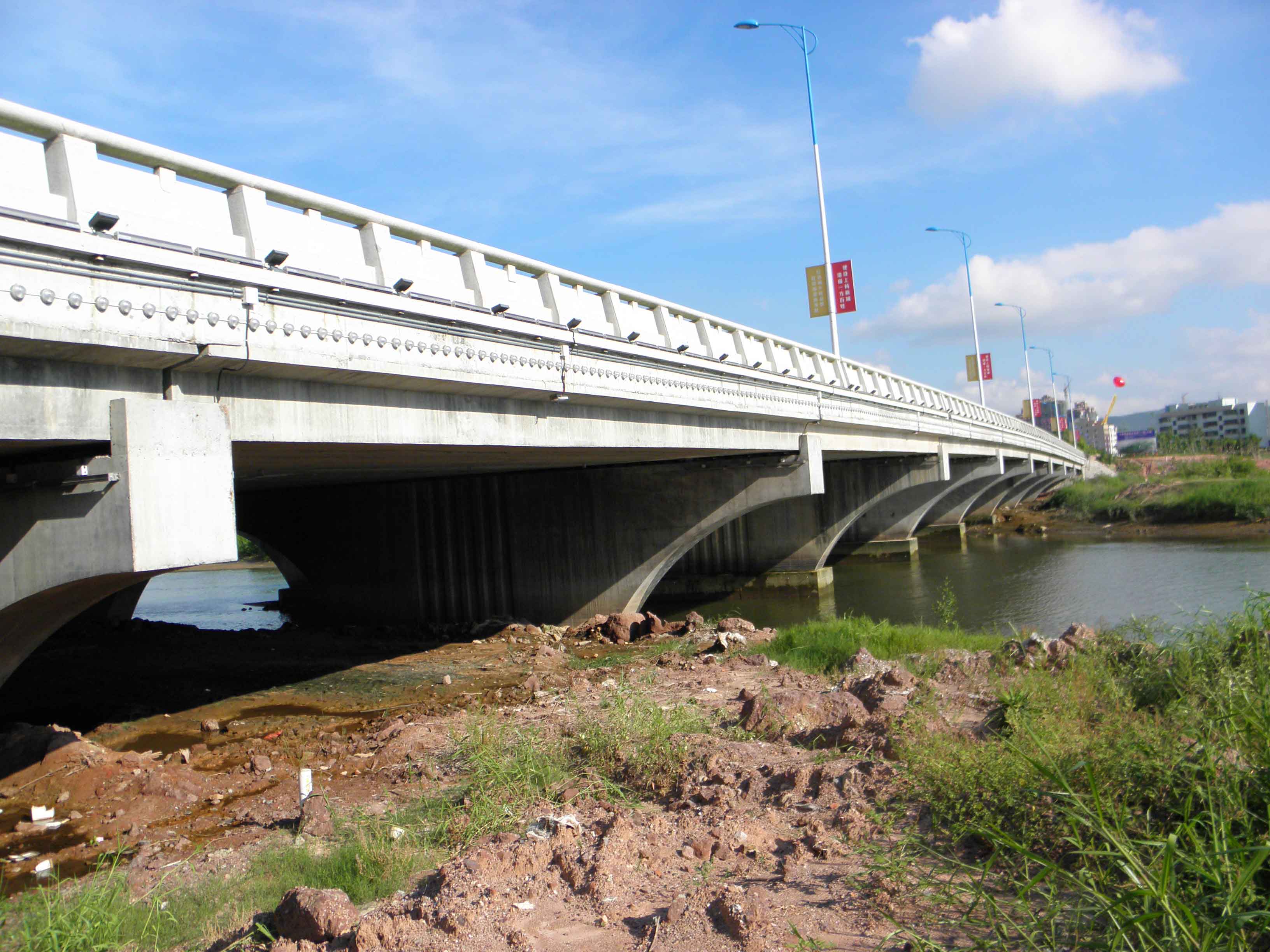 大亚湾中心区中兴中路市政工程（省优良样板工程）2.jpg