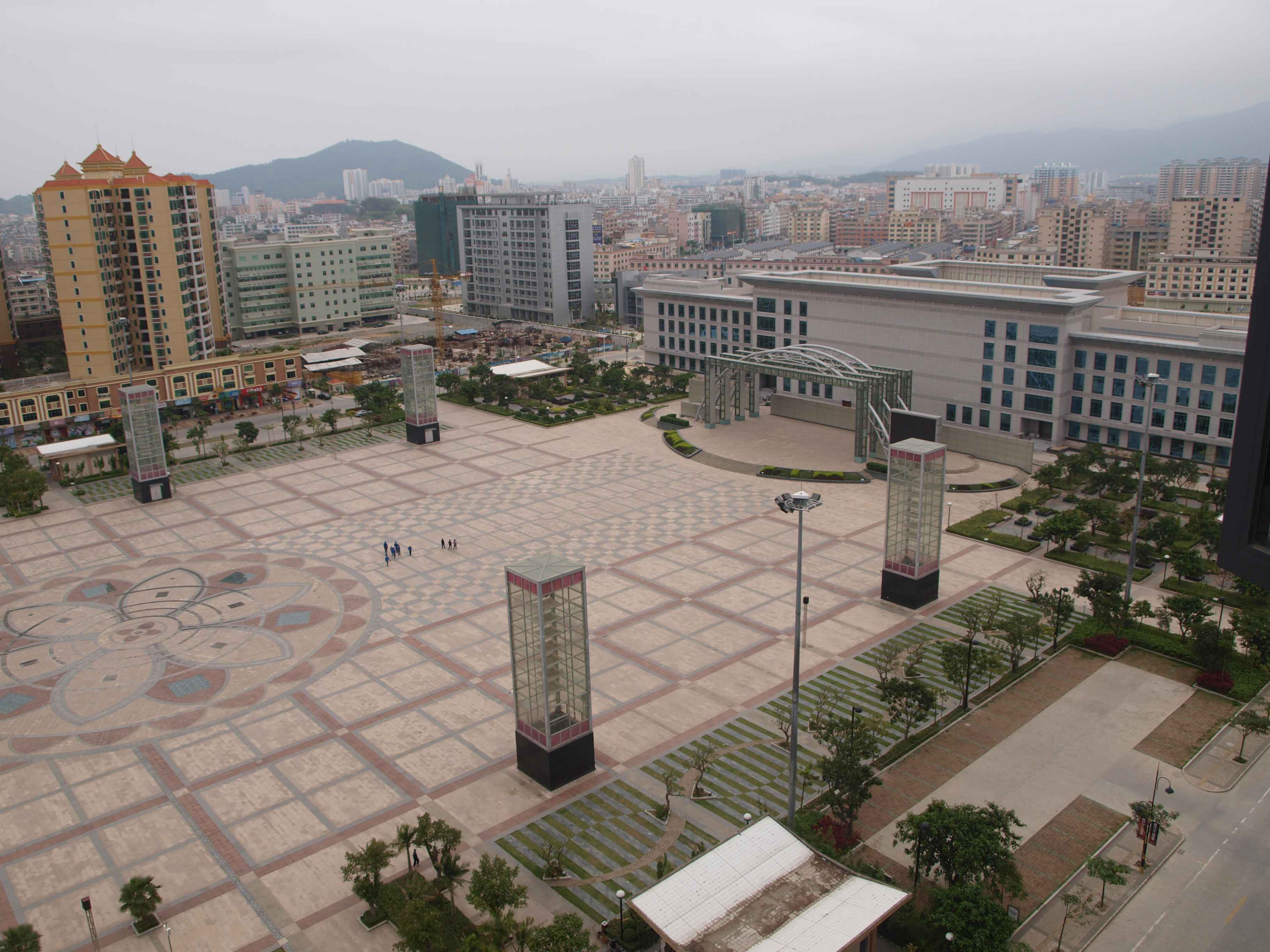惠东县文化中心广场绿化工程3.jpg